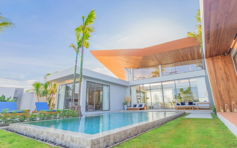 Zenithy Luxe villa with timber soffit and pool